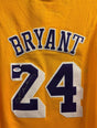 Autographed item – Kobe Bryant – Los Angeles Lakers #24 Mitchell & Ness Hardwood Classics signed gold jersey – 2007–08
